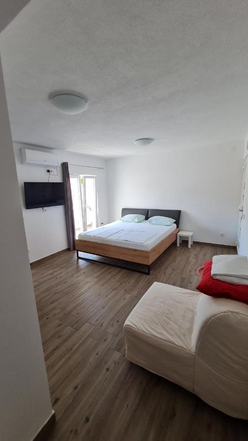 Apartmani Mlinar - Studio Apartment Гребащиця Екстер'єр фото